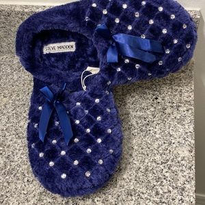 Steve Madden slippers size 7 , NWOT